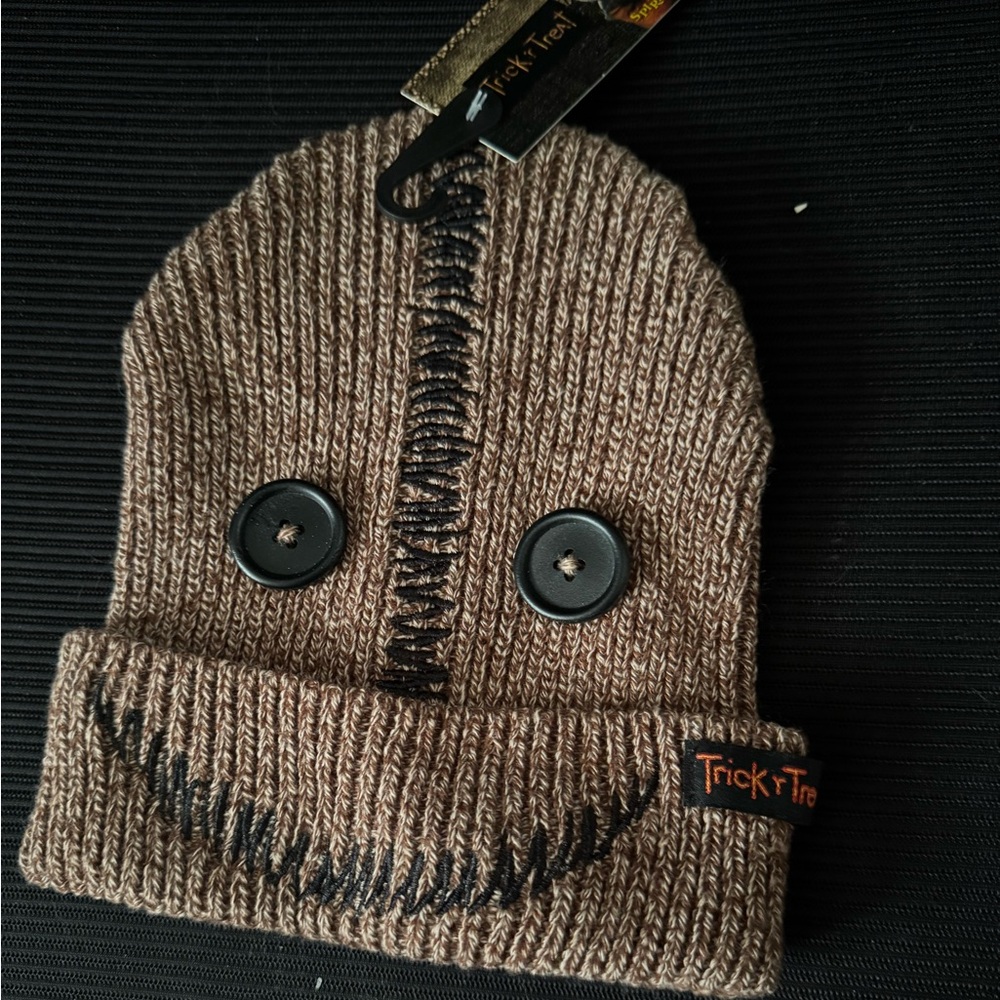 Trick r great Sam beanie small